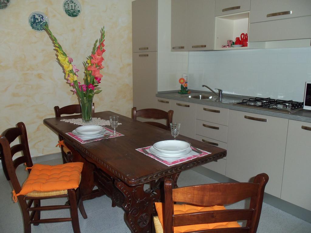 הוילה Casa Dei Ciliegi CastellʼAlfero חדר תמונה